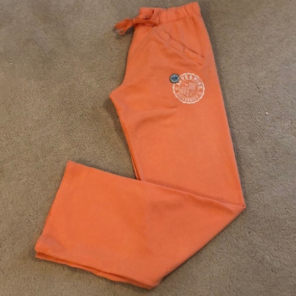 PINK Victoria's Secret Pants - Victoria secrets Pink, my favorite sweats